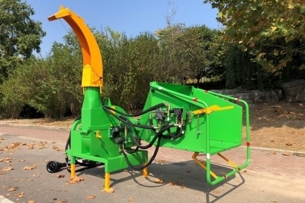 Holzhäcksler Holzschredder BX-72RSH mit traktorunabhängigem Hydrauliksystem für Traktor